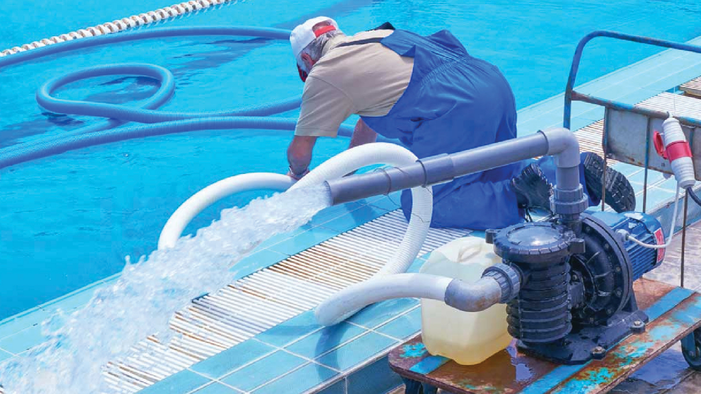 تنظيف المياه- إنارة المسابح- رأس السنة