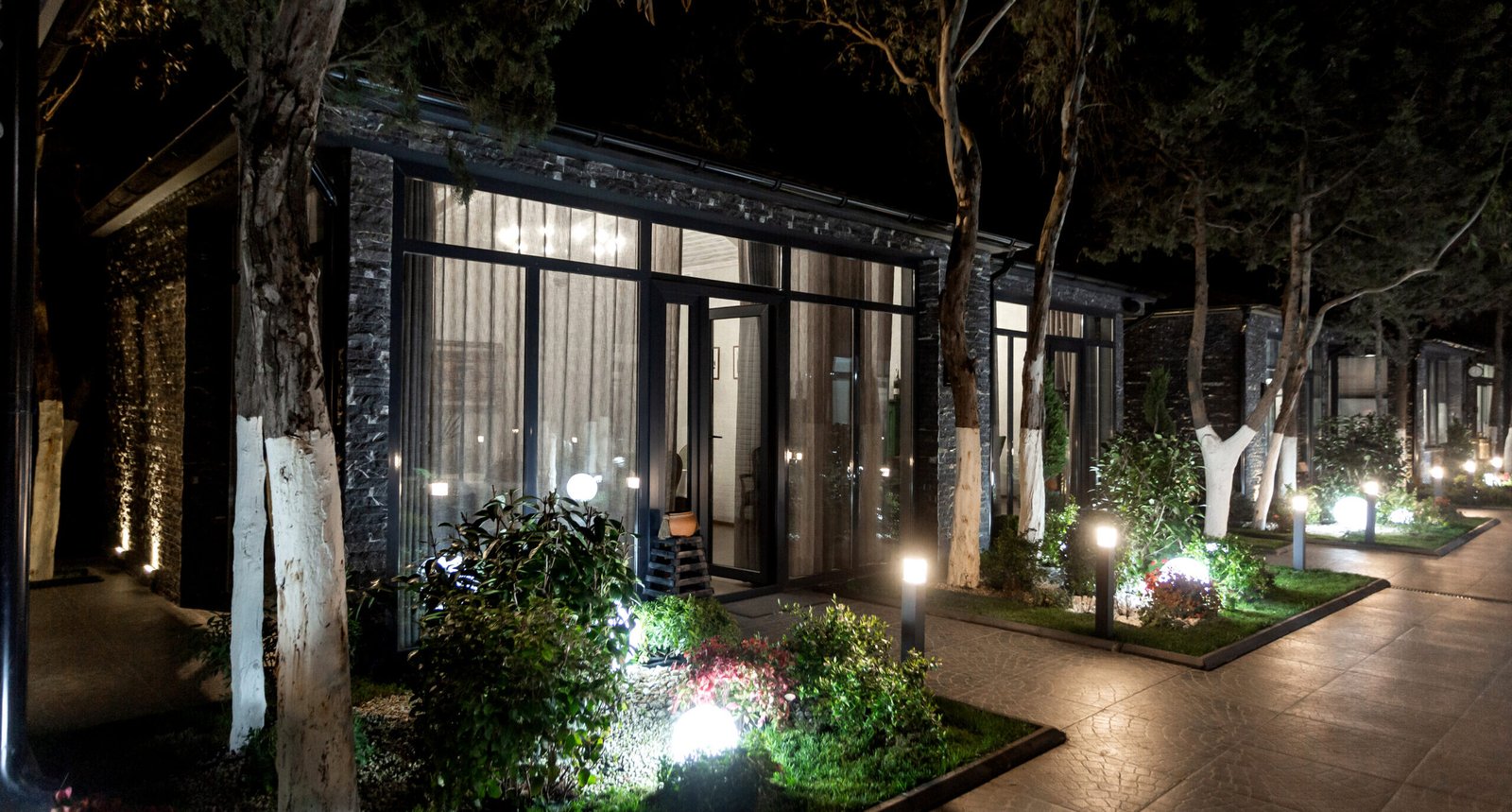  تنسيق حدائق- المنتجعات والفنادق-عروض العام الجديد