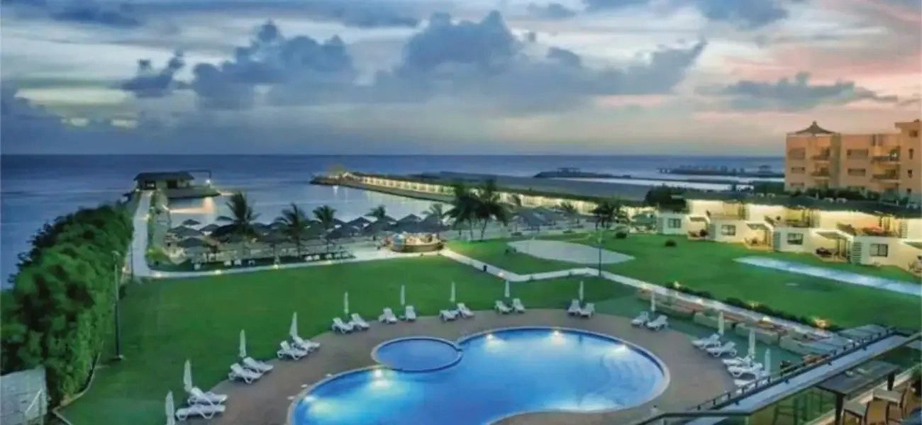 La Plage Resort